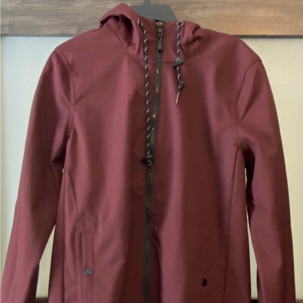 ***Nomad Full Zip Hooded Rain Jacket Men’s Small Burgundy Small/ 3 for $25